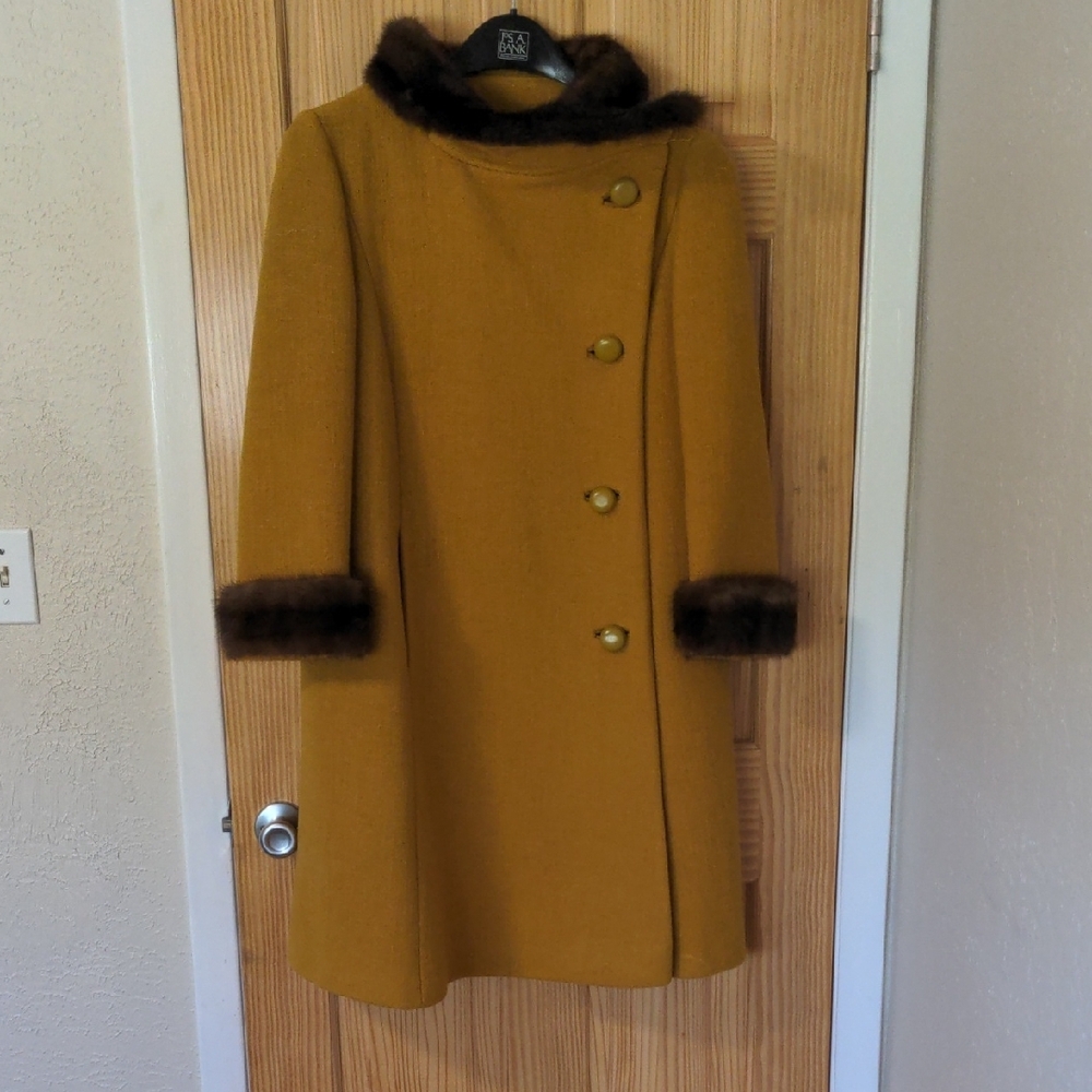 Elegant Mustard Coat with Faux Fur Trim